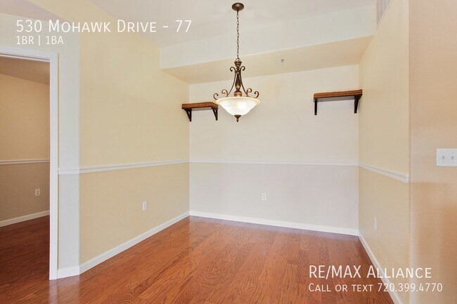 Building Photo - 530 Mohawk Dr