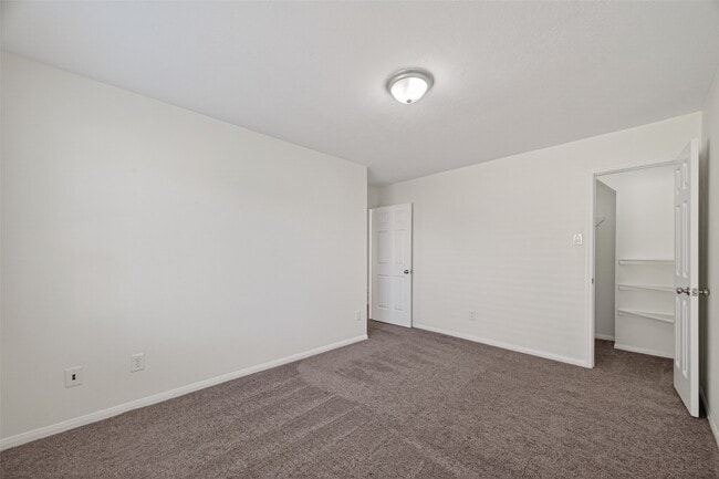 Building Photo - 3522 Brookwood Dr