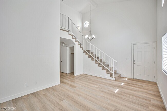 Building Photo - 5238 Souvenir Ln