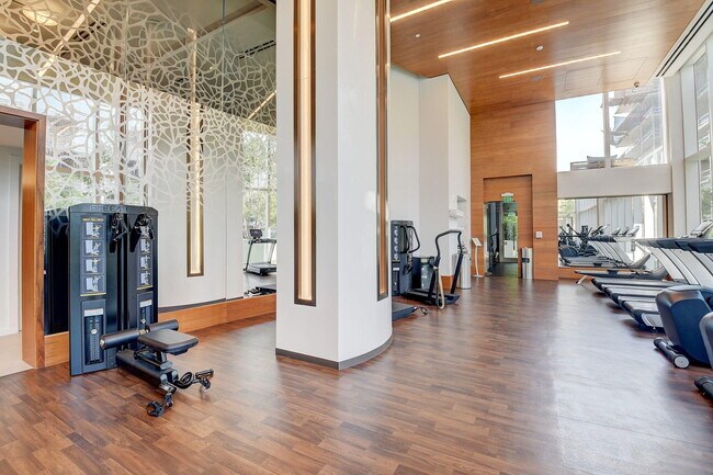 Building Photo - 200 SE Mizner Blvd