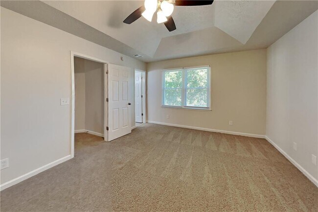 Building Photo - 1800 Baynard Ct NW