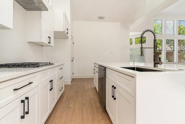 Building Photo - 5616 Ventana Trail