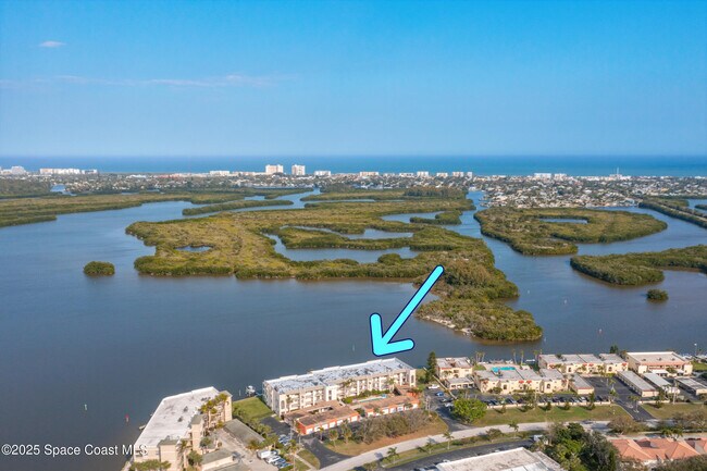 Building Photo - 1825 Minutemen Causeway