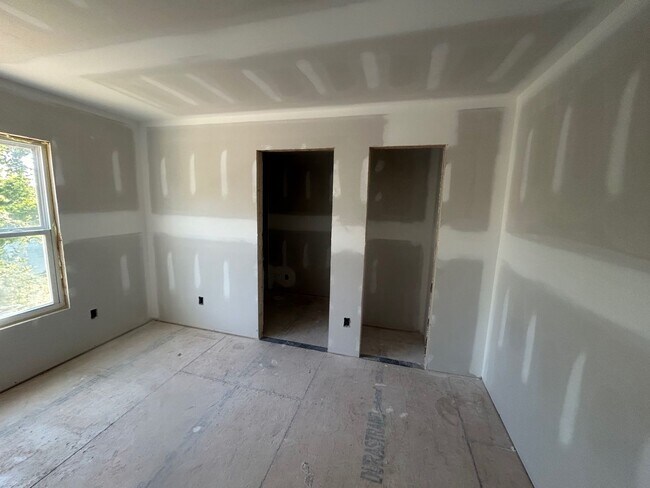 Building Photo - 1111 Tree Street