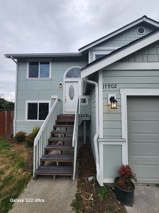 Building Photo - 17902 29th Ave NE