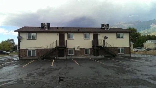 Building Photo - 177 W 975 N