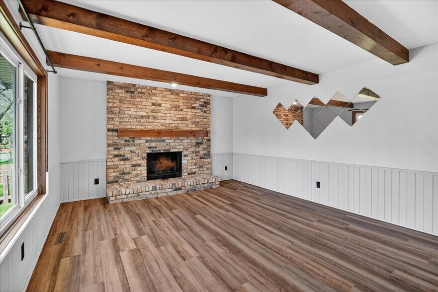 Building Photo - 1014 N Westfield Rd