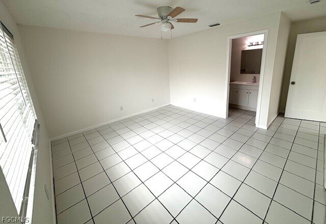 Building Photo - 3747 SW Santa Barbara Pl