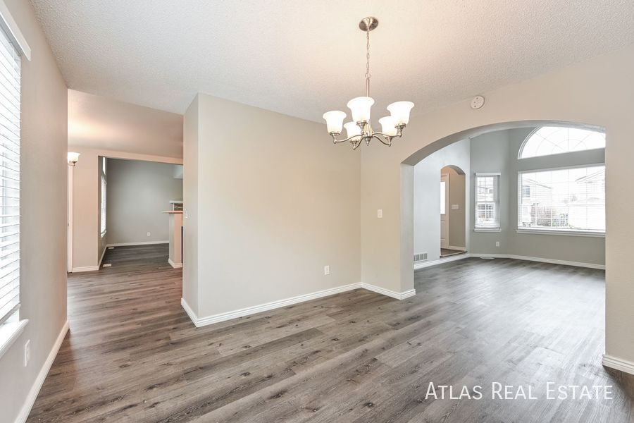 Building Photo - 18109 E Lasalle Pl