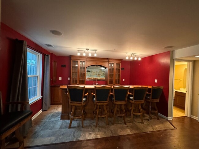 Building Photo - Beautiful 3 Bedroom town-home in Haymaker Pointe