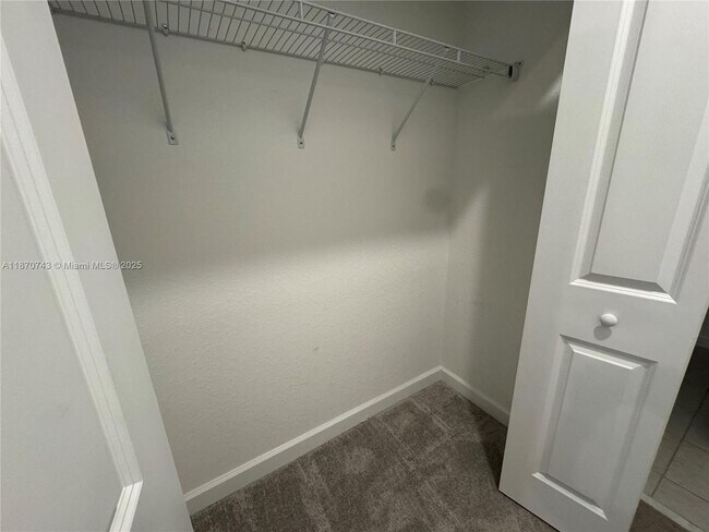 Building Photo - 267 SW 159th Dr