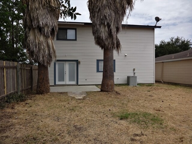 Building Photo - 7659 Chatsworth