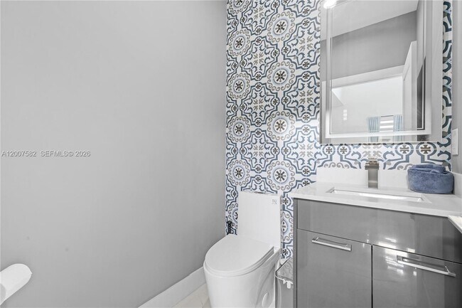 Building Photo - 17900 SW 149th Ave