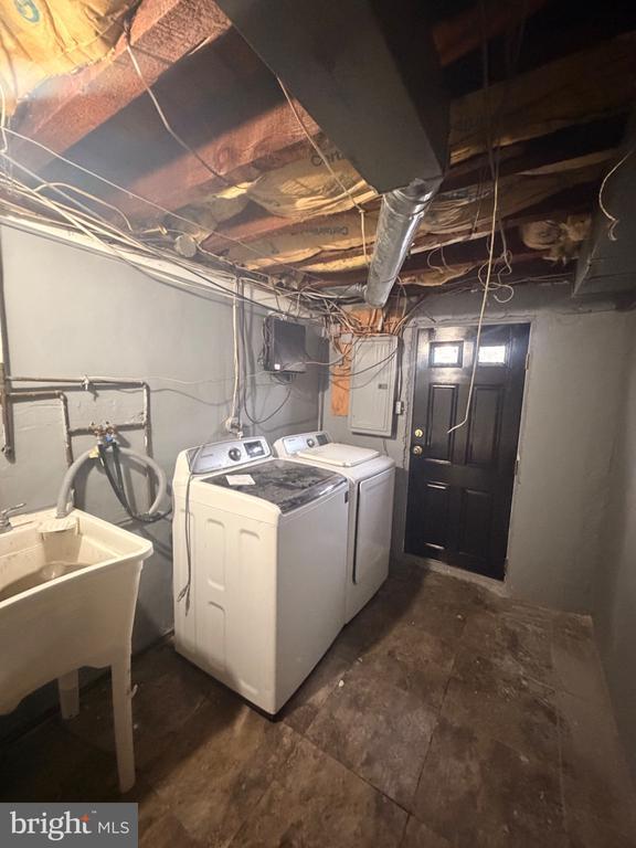 Building Photo - 7420 Ruskin Rd