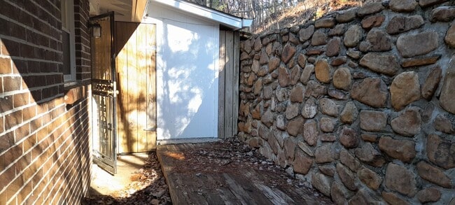 Building Photo - 5234 Donlyn Dr