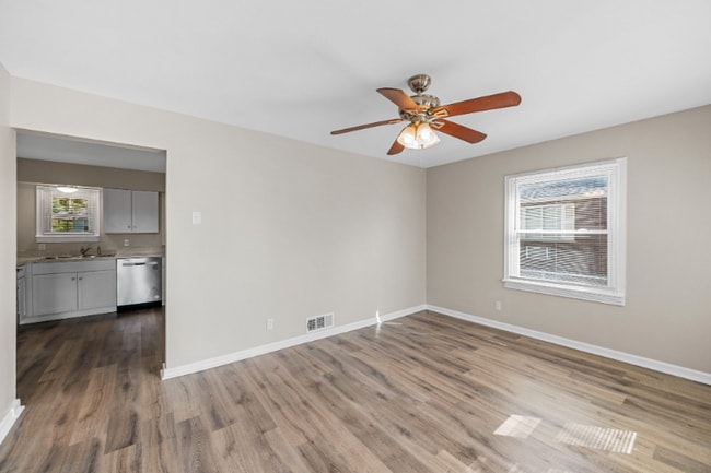 Building Photo - 210 Vest Ave