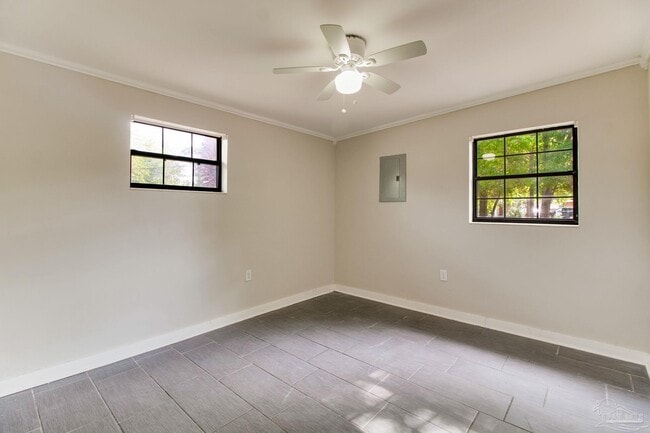 Building Photo - 3711 Tom Ln Dr