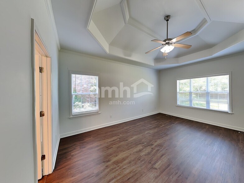 Building Photo - 2043 Keene Cir