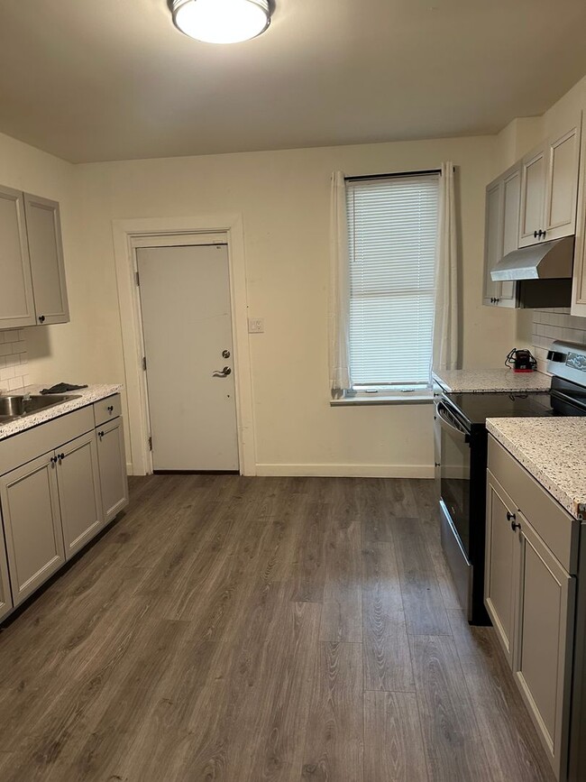 Building Photo - Newly updated 4 bedroom home - Pottsville, PA