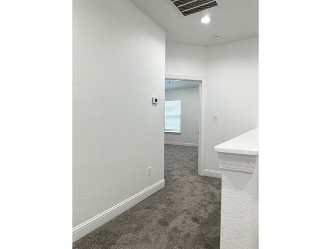 Building Photo - 7710 Darnay Dr