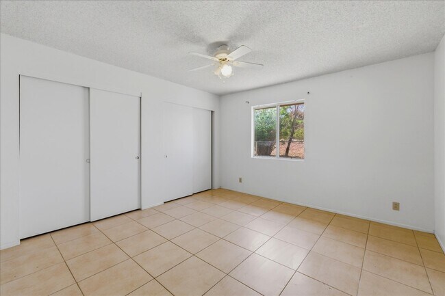 Building Photo - 7273 Sunny Vista Rd