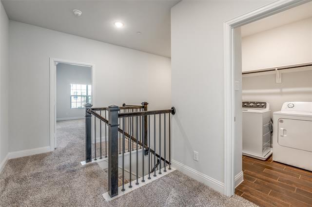 Building Photo - 6134 Blythe Dr