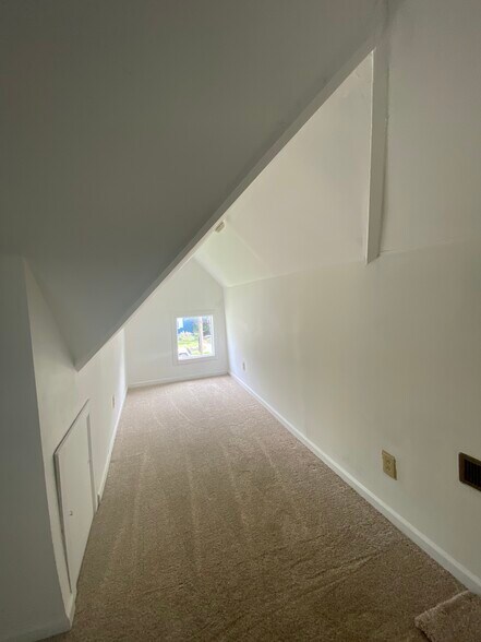 Bedroom 3 - 339 Oldham Ave