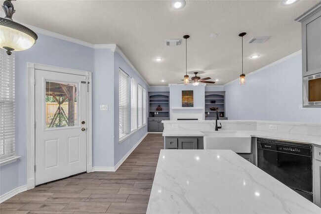 Building Photo - 30114 Thorsby Dr