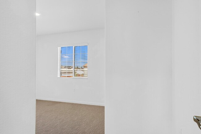 Building Photo - $3,100/mo move-in special for first three months - Modern Woodland Home with Solar and Privacy