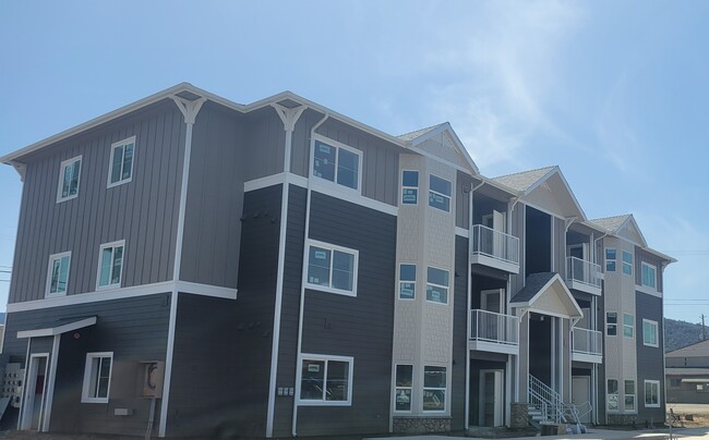 Building Photo - Millview Apartments