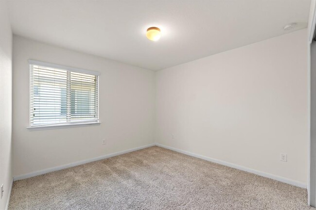 Building Photo - 2317 Billy Pat Rd