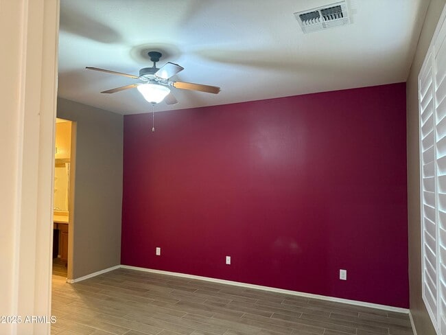 Building Photo - 6826 W Charter Oak Rd