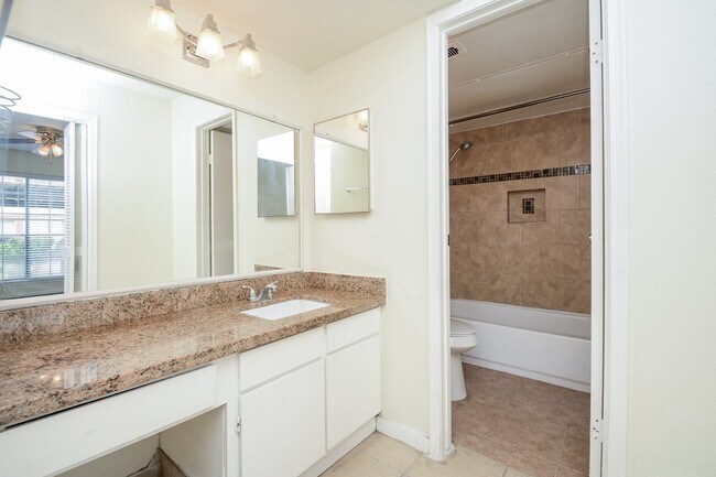 Building Photo - 2120 El Paseo St