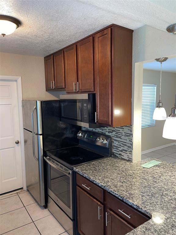 Building Photo - 531 Springfield St