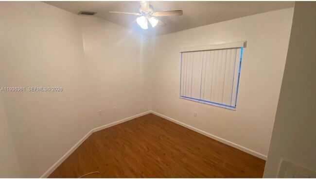 Building Photo - 21240 NE 9th Ct