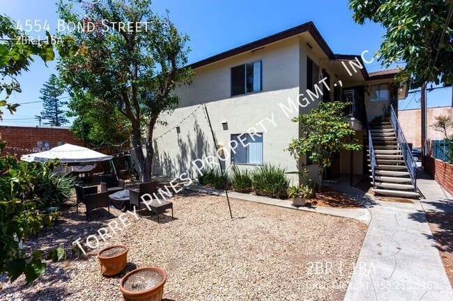 Primary Photo - 4554 Bond St