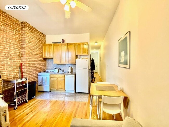 Building Photo - 368 W 127th St