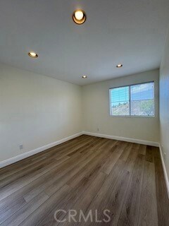Building Photo - 35 Shorecliff
