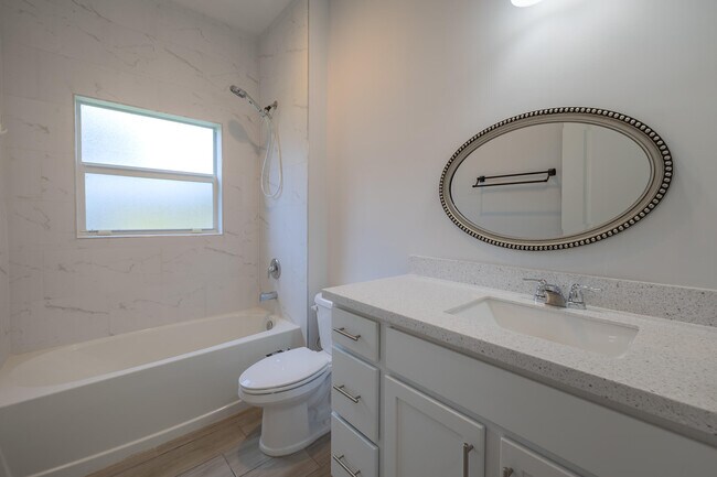 Building Photo - 2240 84th Ct