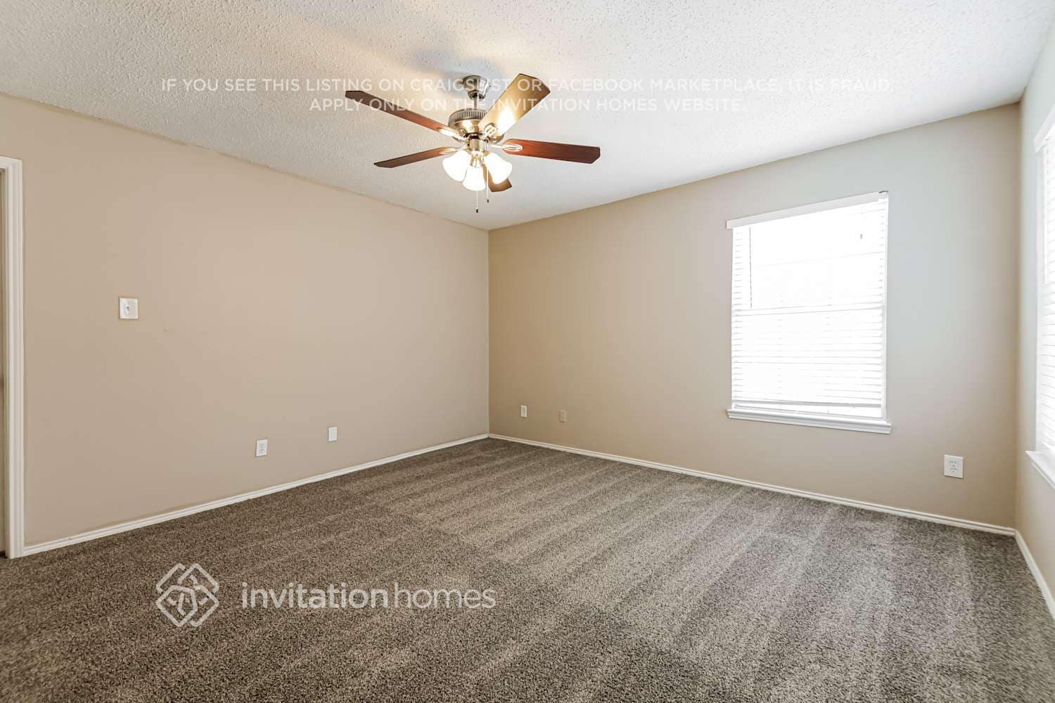 Building Photo - 2040 Cardinal Ln