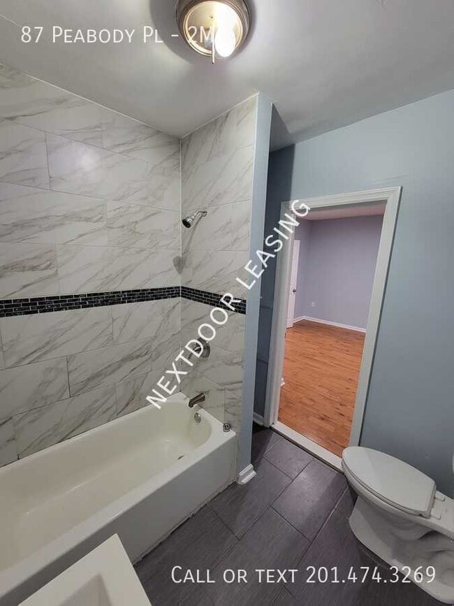 Building Photo - 87 Peabody Pl