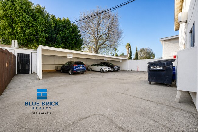 Building Photo - 6929 Whitsett Ave