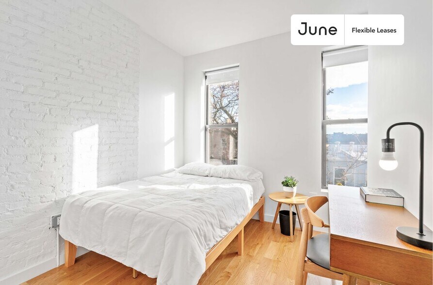 Building Photo - Beautiful Private ROOM in Bed-Stuy