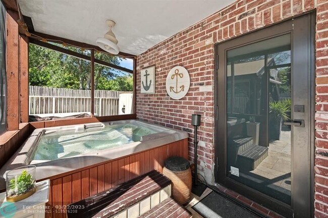Building Photo - 4501 Briarcliff Ln