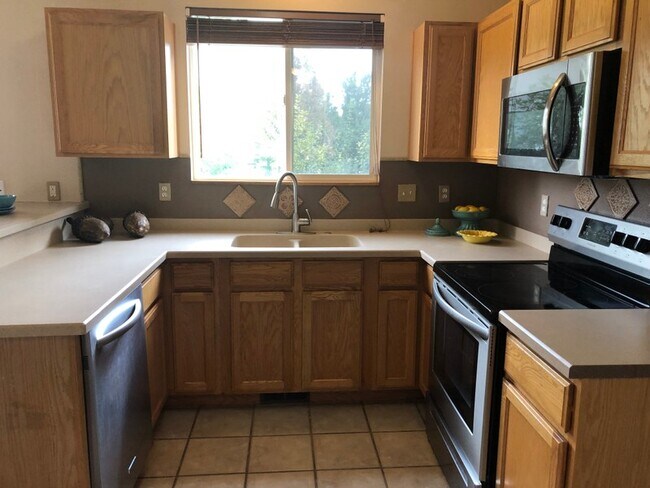 Building Photo - 3550 Porterfield Pl