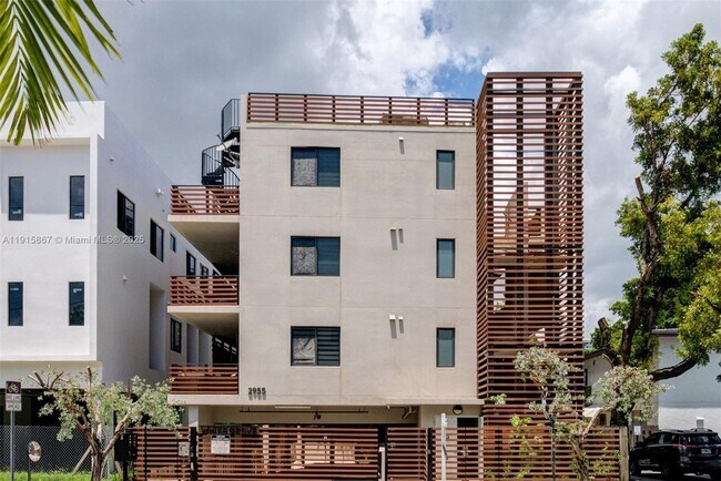 Building Photo - 2955 Bird Ave