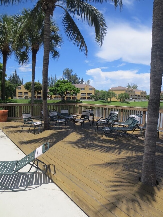 Building Photo - 5200 NW 31st Ave