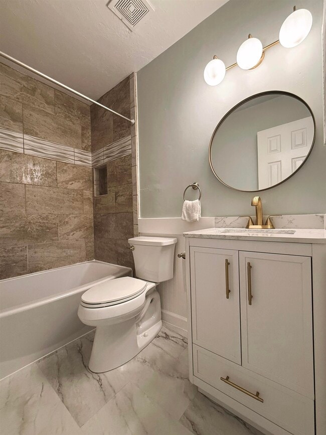 Building Photo - 4728 Pimlico Dr