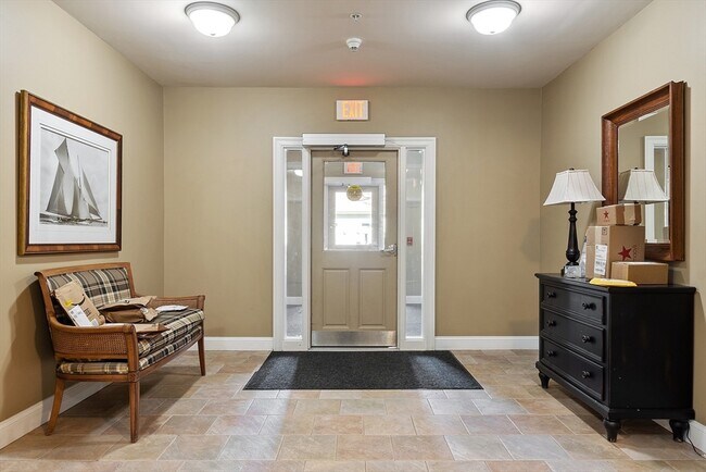 Building Photo - 3 Harvest Dr