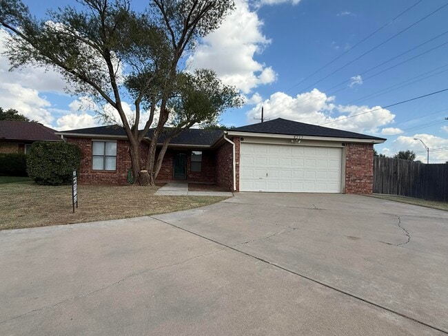 Building Photo - 9717 Blandon Ave